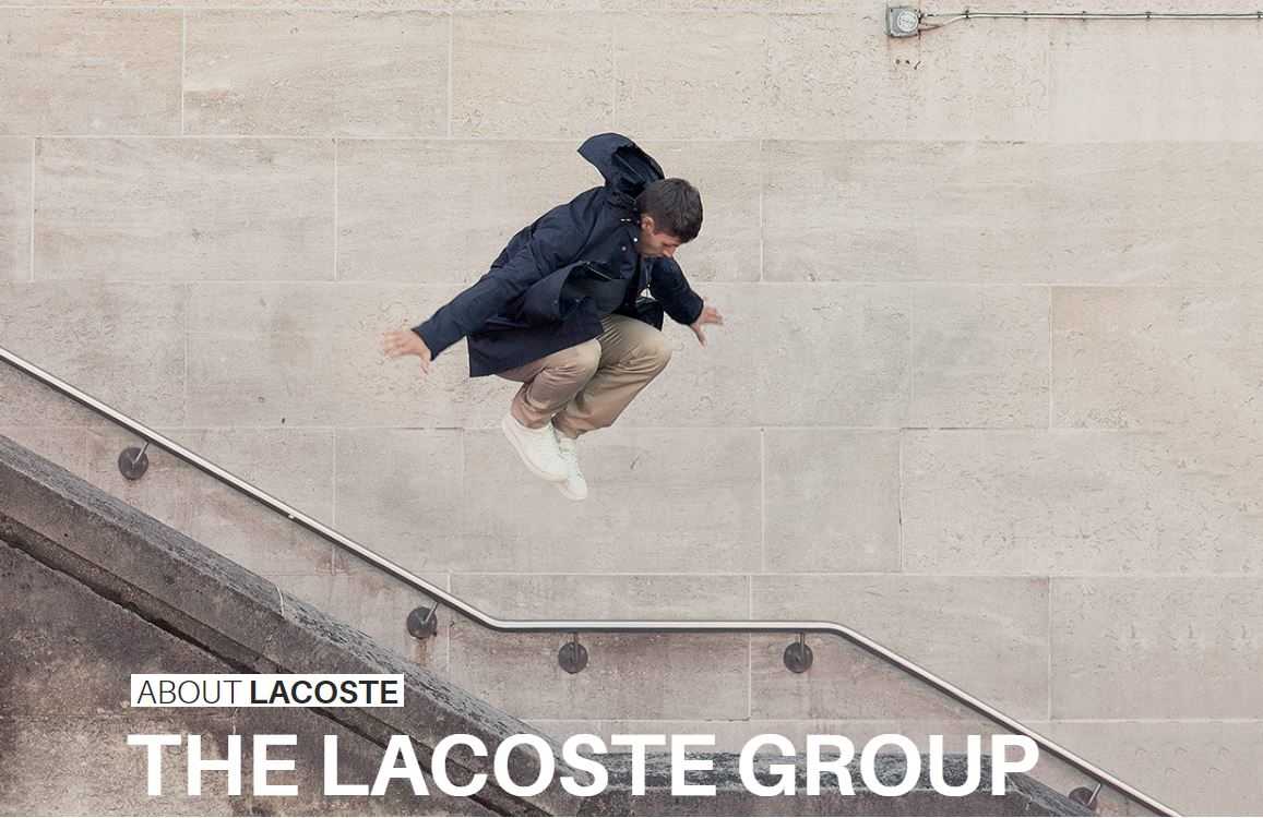 lacoste - muz skakajici ze schodu