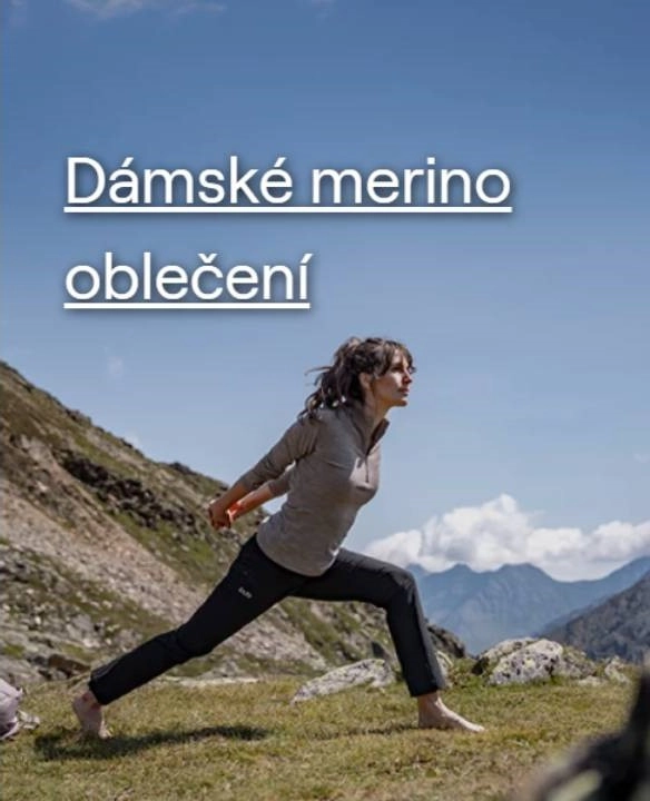 žena v merino oblečení na hoře