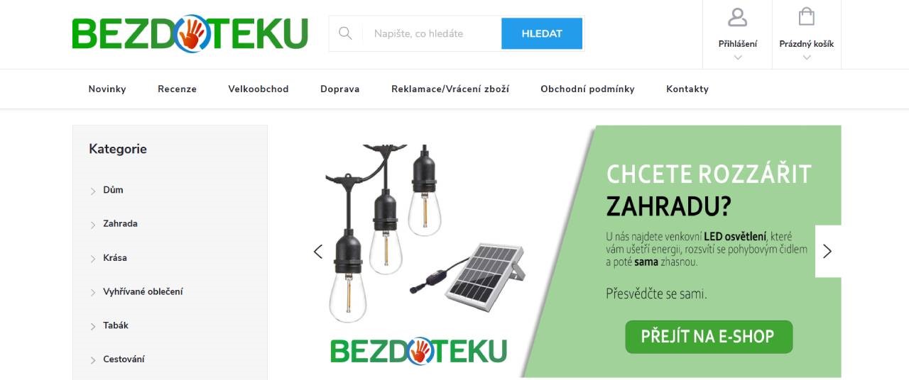 Bez doteku - LED zárovky a solární panel