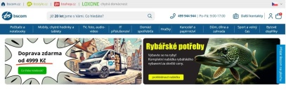BScom - kurýrní auto plné balíků na náměstí a ryba ve vodě