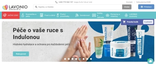 ruce s krémem na ruce a produkty Indulona