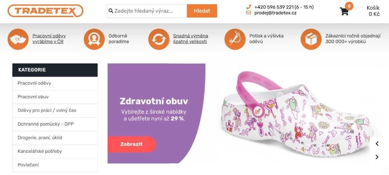 zdravotnická obuv s růžovými motivy