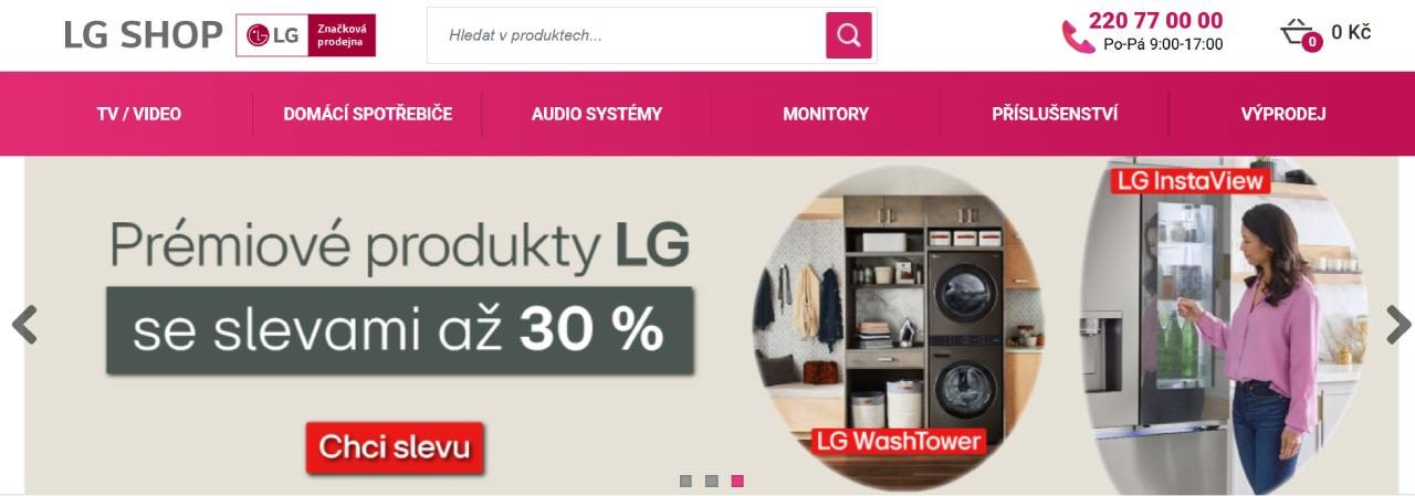 LG Shop - pračka se sušičkou a žena před lednicí