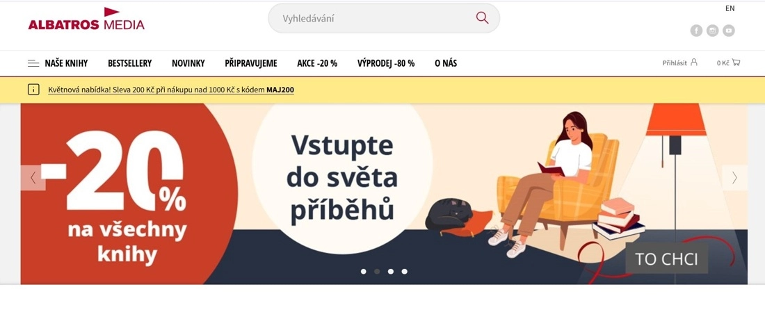 Home Page Albatros Media se ženu v křesle, která si čte