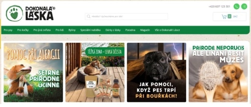 různé druhy psů v různých prostředích