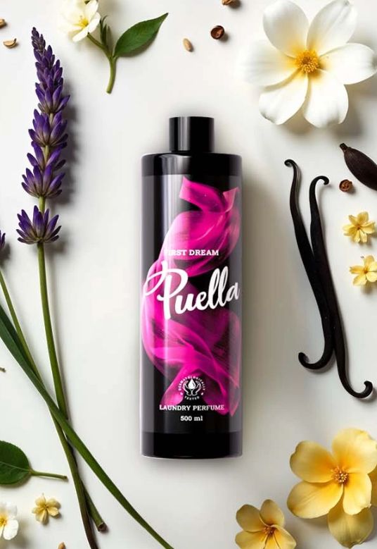 parfém na praní first dream s růžovým obalem