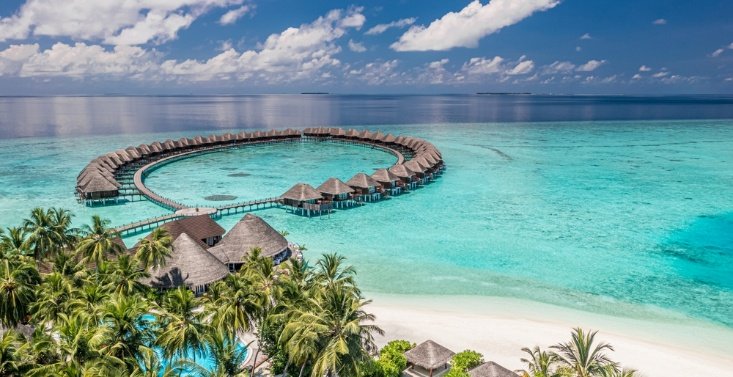 ubytovani v chatickach na azurovem mori